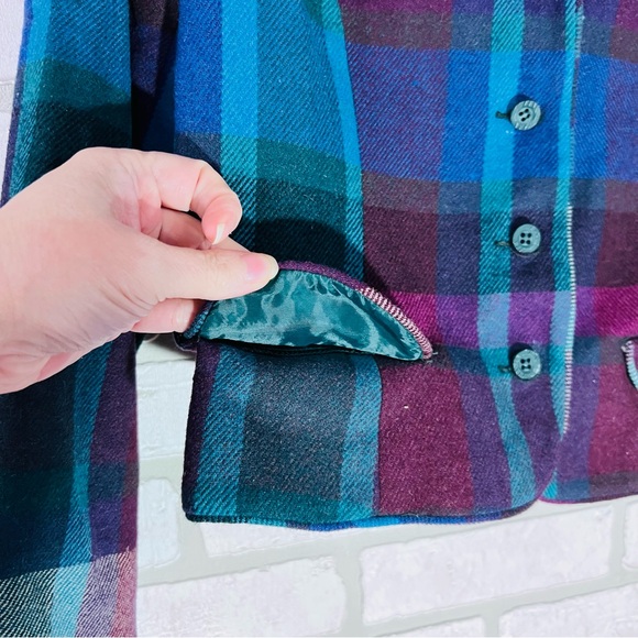 Vintage 1980’s Sweet Apple Plaid Blazer in Jewel Tones Size 7/8 Made in USA - Picture 4 of 11